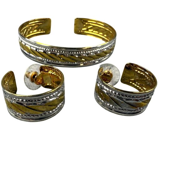 Gold Silver-Tone Cuff Bracelet Hoop Earrings Textured Design Jewelry Set - Picture 1 of 16